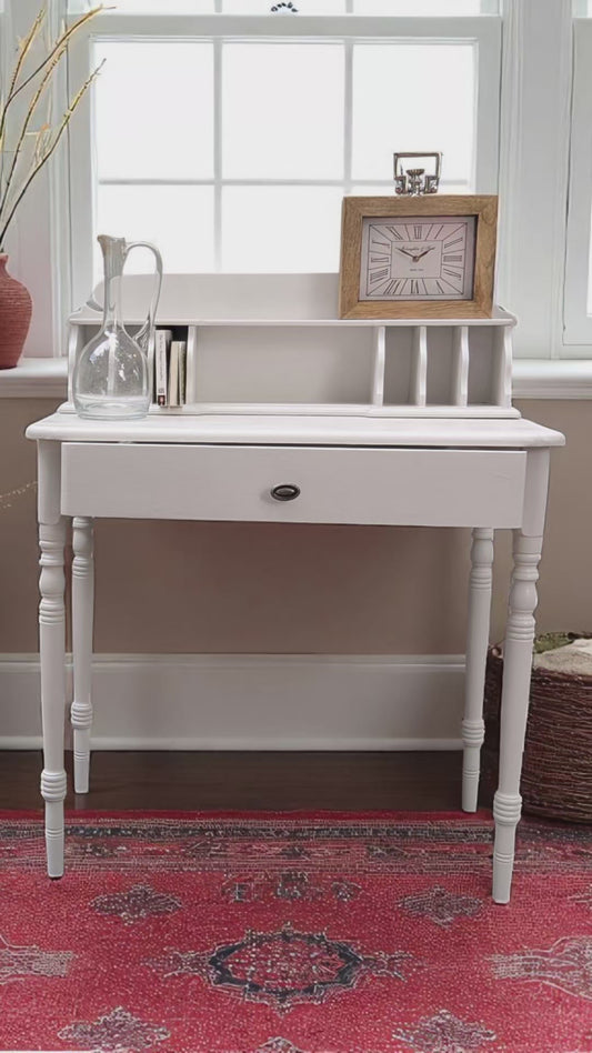 Vintage Writing Desk – Cottage Style| $200